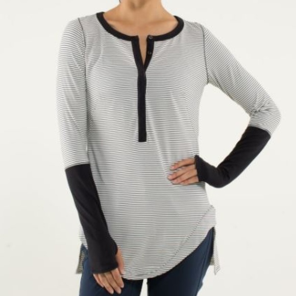 lululemon athletica Tops - Lululemon Urbanite Henley Long Sleeve Top sz 6